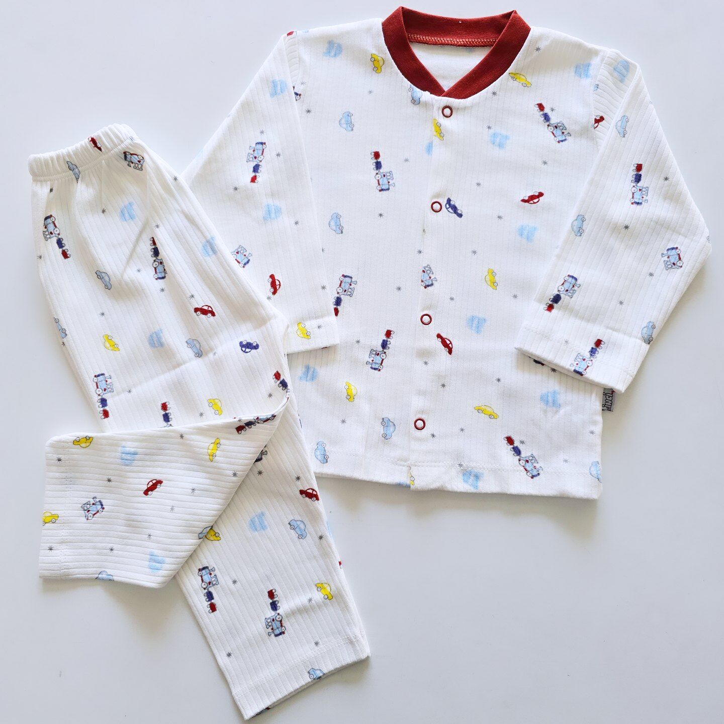 İnci baby arabalı pijama takım