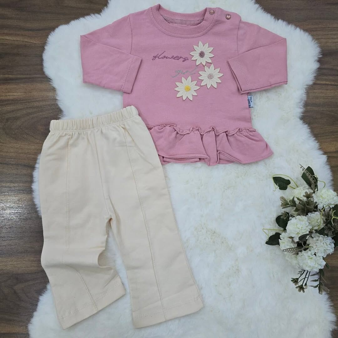 Papatyalı nakışlı fırfırlı takım