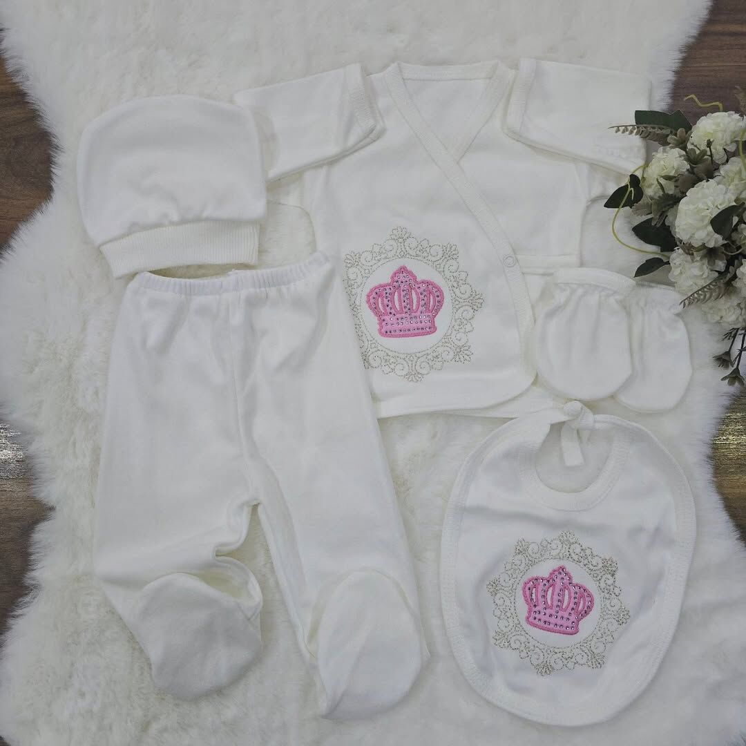 Taçlı kız 5'li yenidoğan takım 0-3 ay