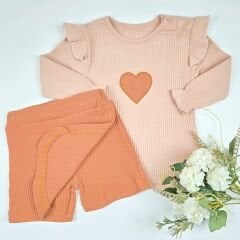 Chocucha kalp nakış detaylı, şort etekli fitilli takım