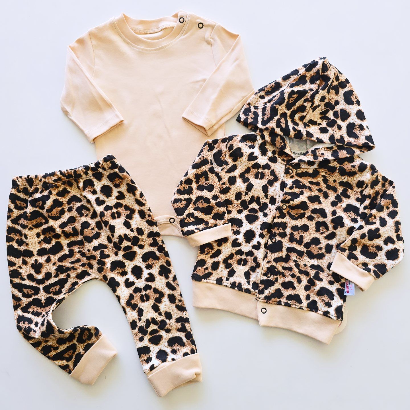 Murat baby badili leoparlı ceketli takım