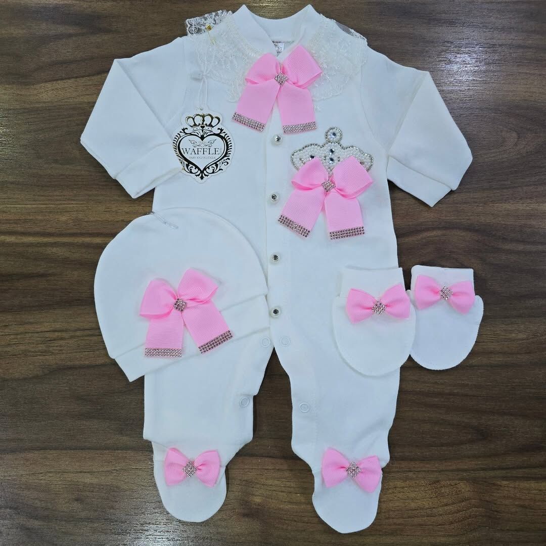 Taşlı bereli eldivenli penye tulum