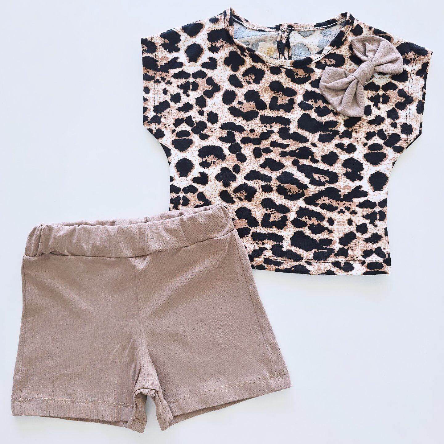 Deco baby leoparlı şortlu takım
