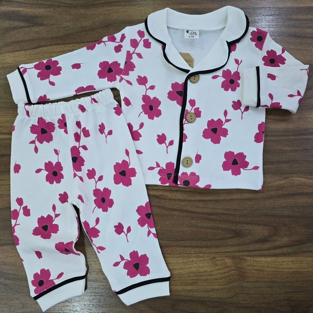 Çiçekli önden düğmeli pijama takım